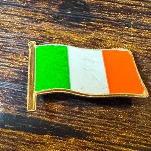 Vintage Irish Flag Pin